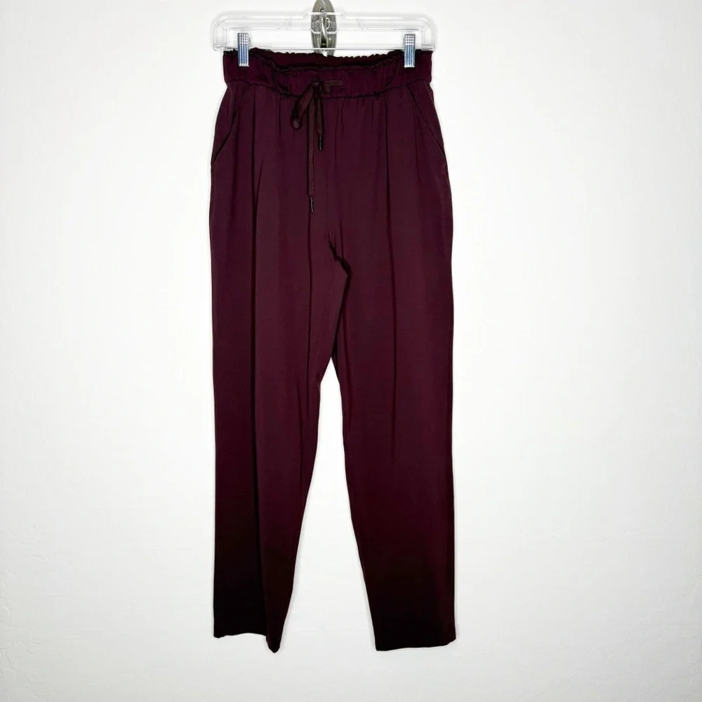 Lululemon Keep Moving Pants Cassis Burgundy Size 6 High Rise Tapered Lightweight